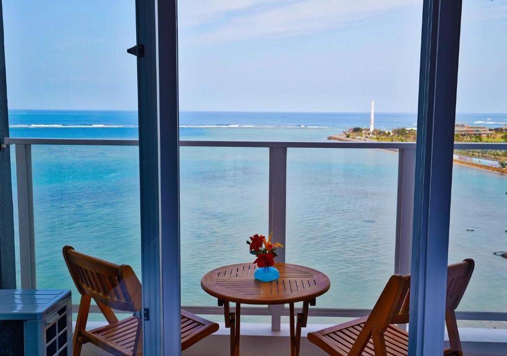 Chatan Hotel | Beach Front Tower Mihama by DSH