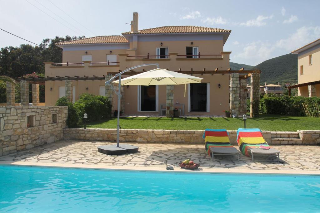 Platanitis Villa | Beach Front Villa with Private Pool