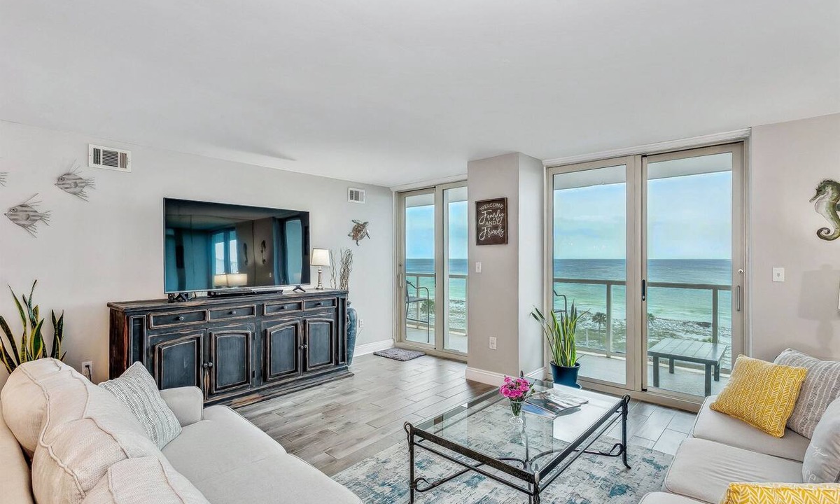 Villa Sabine Condo | BEACH FRONT with VIEWS 2 Bedroom 2 Bath Condo w/Pool, Tennis Court