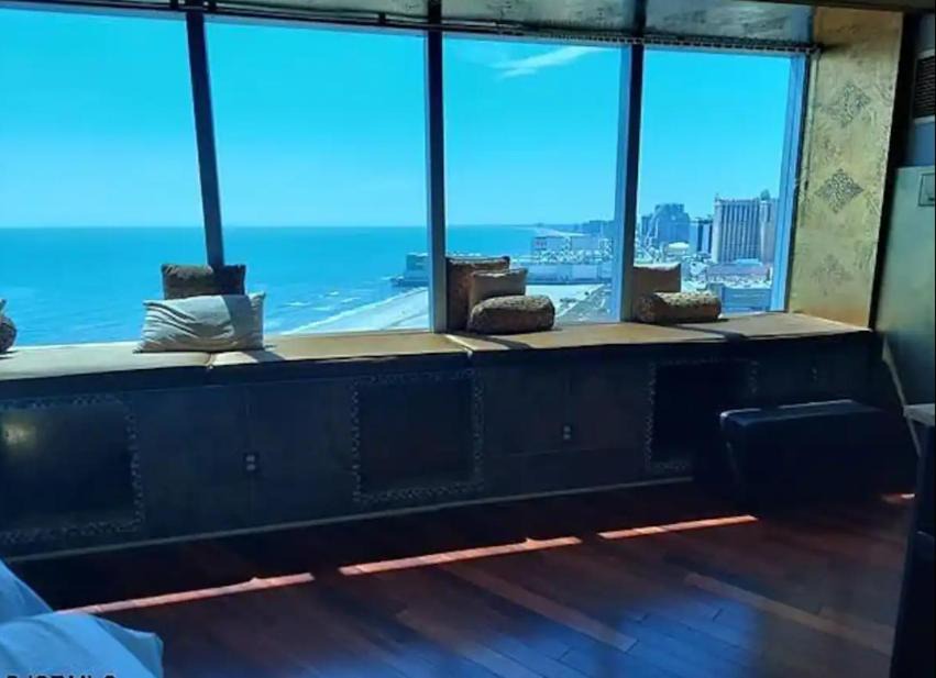 Atlantic City Apartment | Beach Front with Ocean View