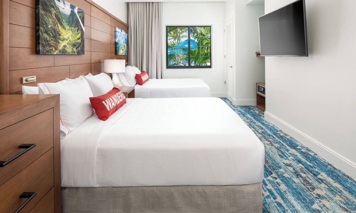 Park Shore Hotel | Beach Getaway Ideal for Family | Spacious Suite w/Kitchen | Free Breakfast