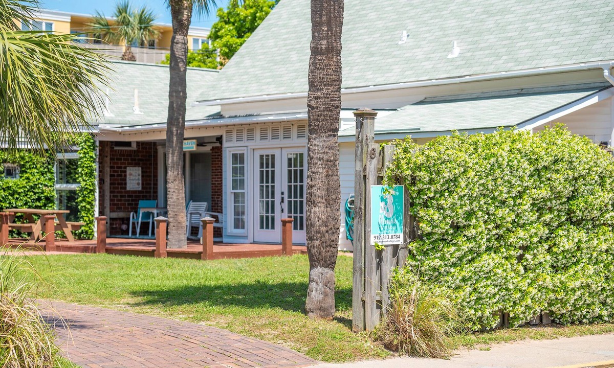 Tybee Island Cottage | Beach Haven circa 1914 - Ocean Block/Beach Side of Butler Avenue!
