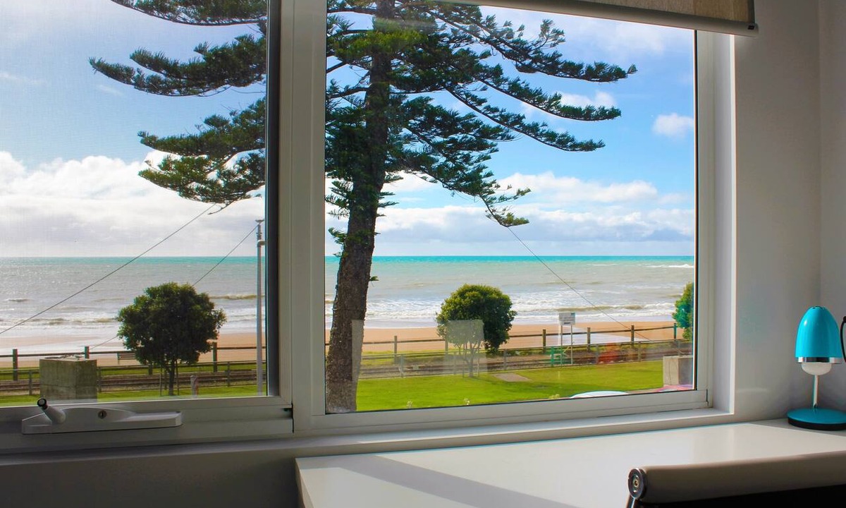 Burnie Hotel | Beach Hotel
