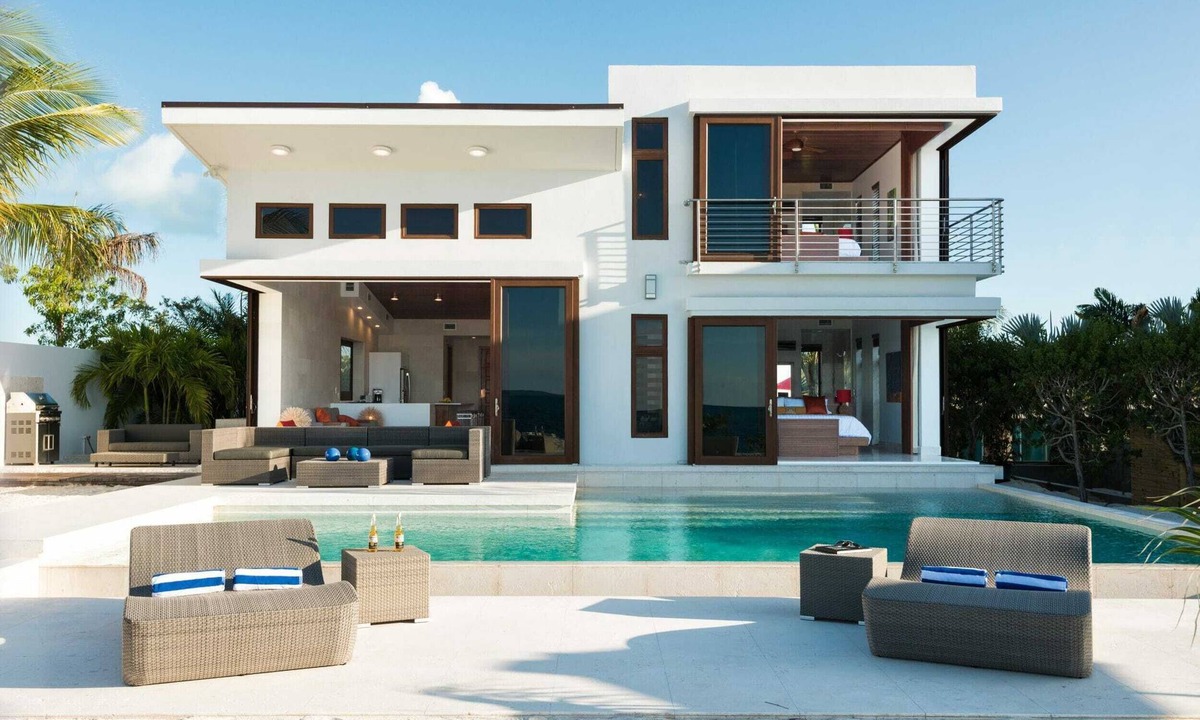Providenciales Villa | Beach Kandi Summary: