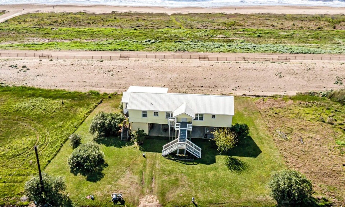 Grand Isle House | Beach Life-Ruff E Nuff - Coastal Realty Group