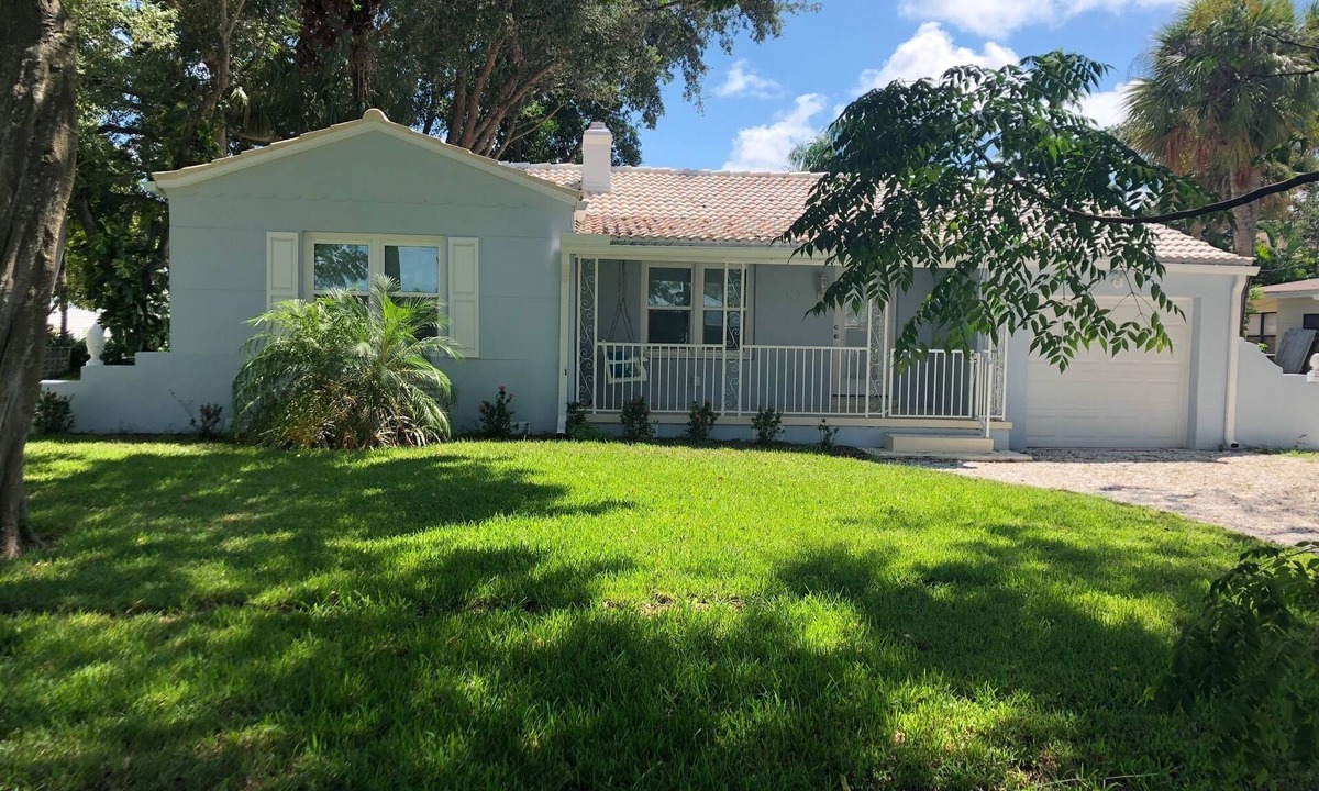 Belle Vista House | Beach OASIS with pool, sleeps 8.