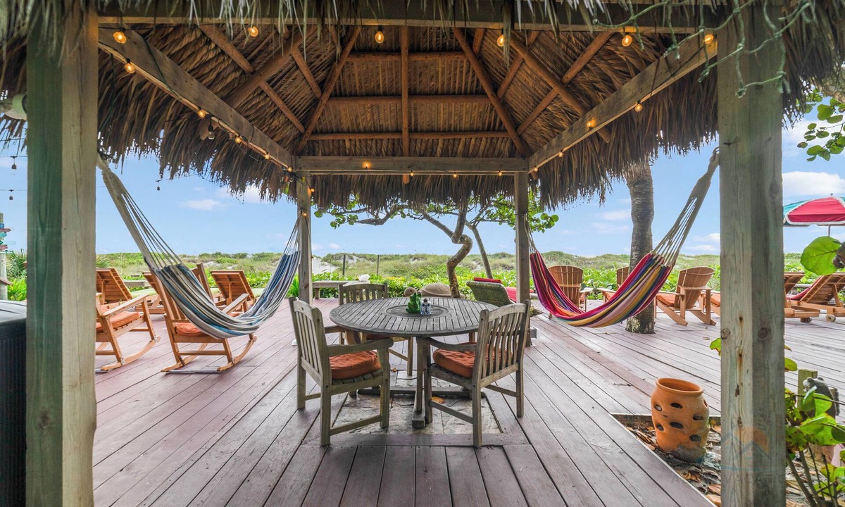 Cocoa Beach Cottage | Beach & Resort Access - Pet Friendly w/Fire Pit