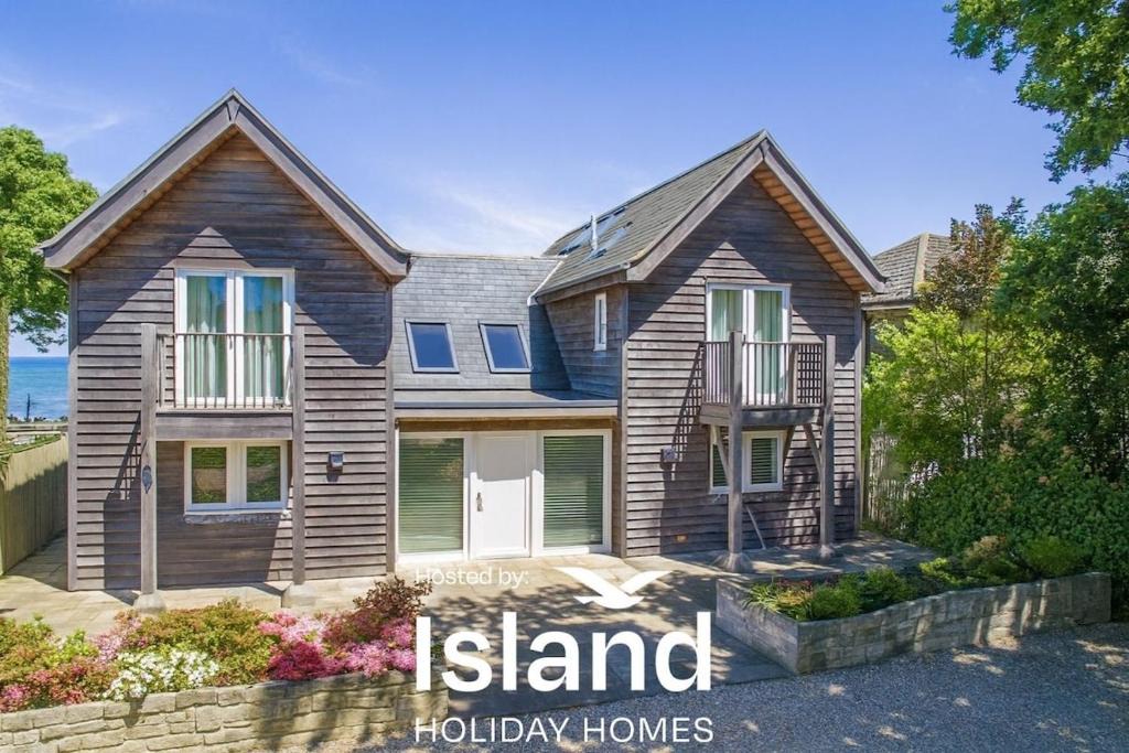 Bembridge House | Beach Side
