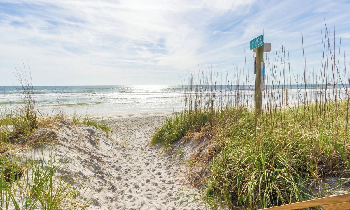 Jacksonville Beach Condo | Beachcomber 403 by Distinctive Beach Rentals