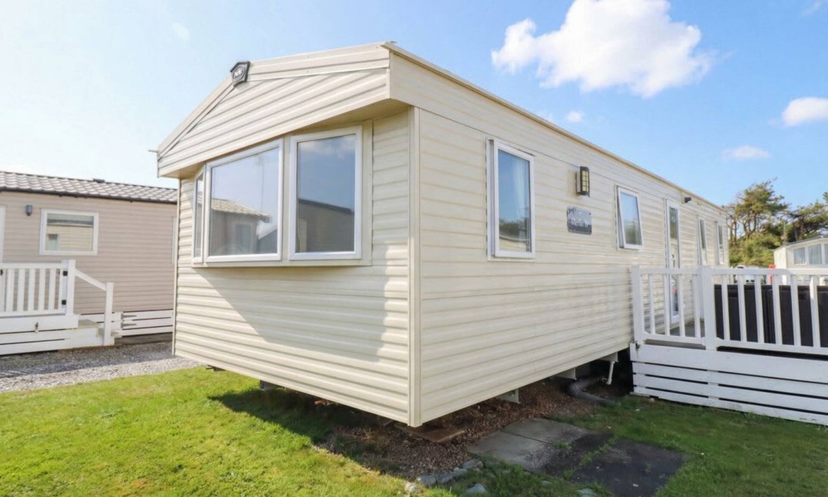 Talybont House | Beachcombers Barmouth Bay Getaway