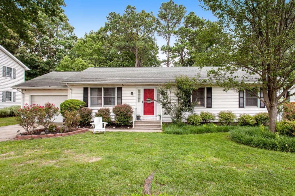 Rehoboth Beach House | Beachfield --- 129 Chesapeake Dr