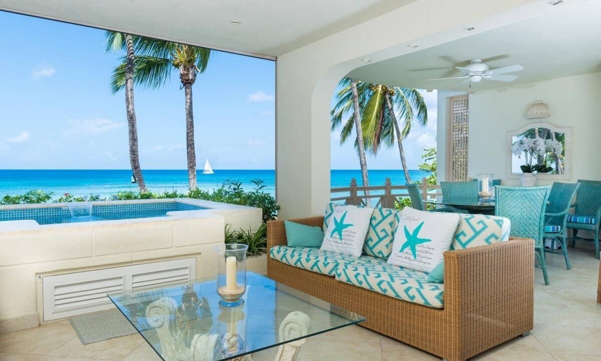 Lower Carlton Apartment | Beachfront 1-Bed with Spa Pool - Reeds House 9