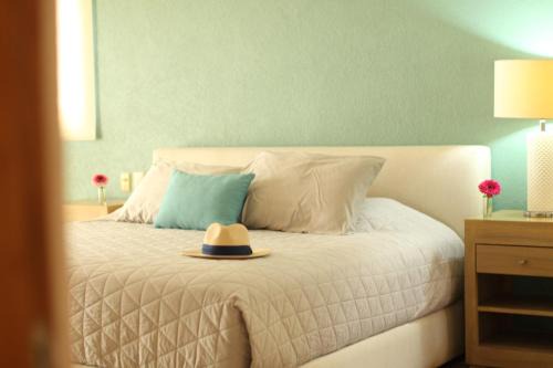 Emiliano Zapata Apartment | Beachfront 2 story Penthouse with wrap around double patio