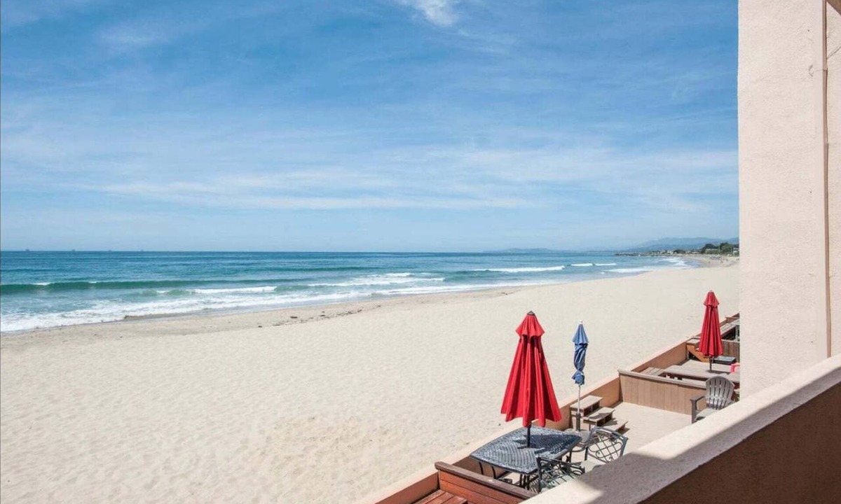 Carpinteria Condo | Beachfront 2BR Condo in Sunny Carpinteria