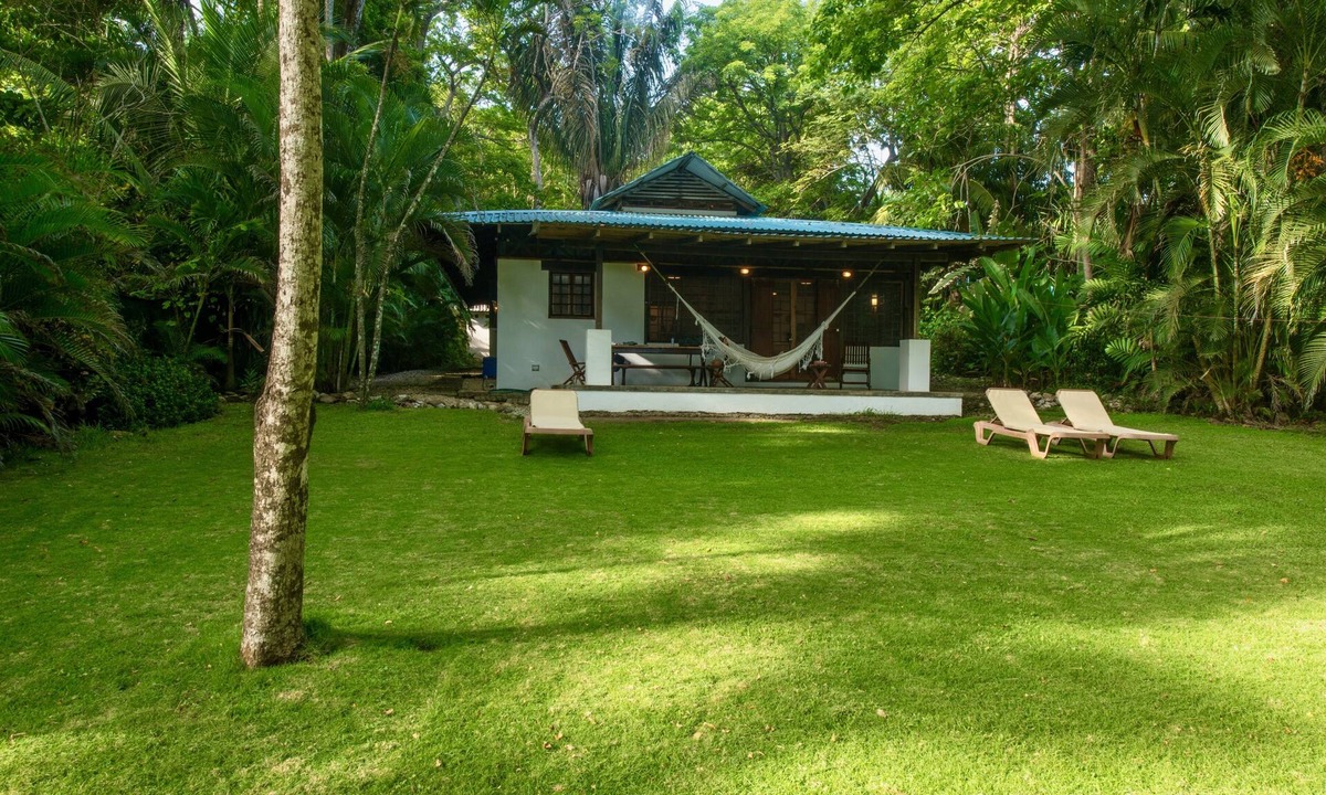 Carmen House | Beachfront 3-Bedroom Home in Santa Teresa with AC