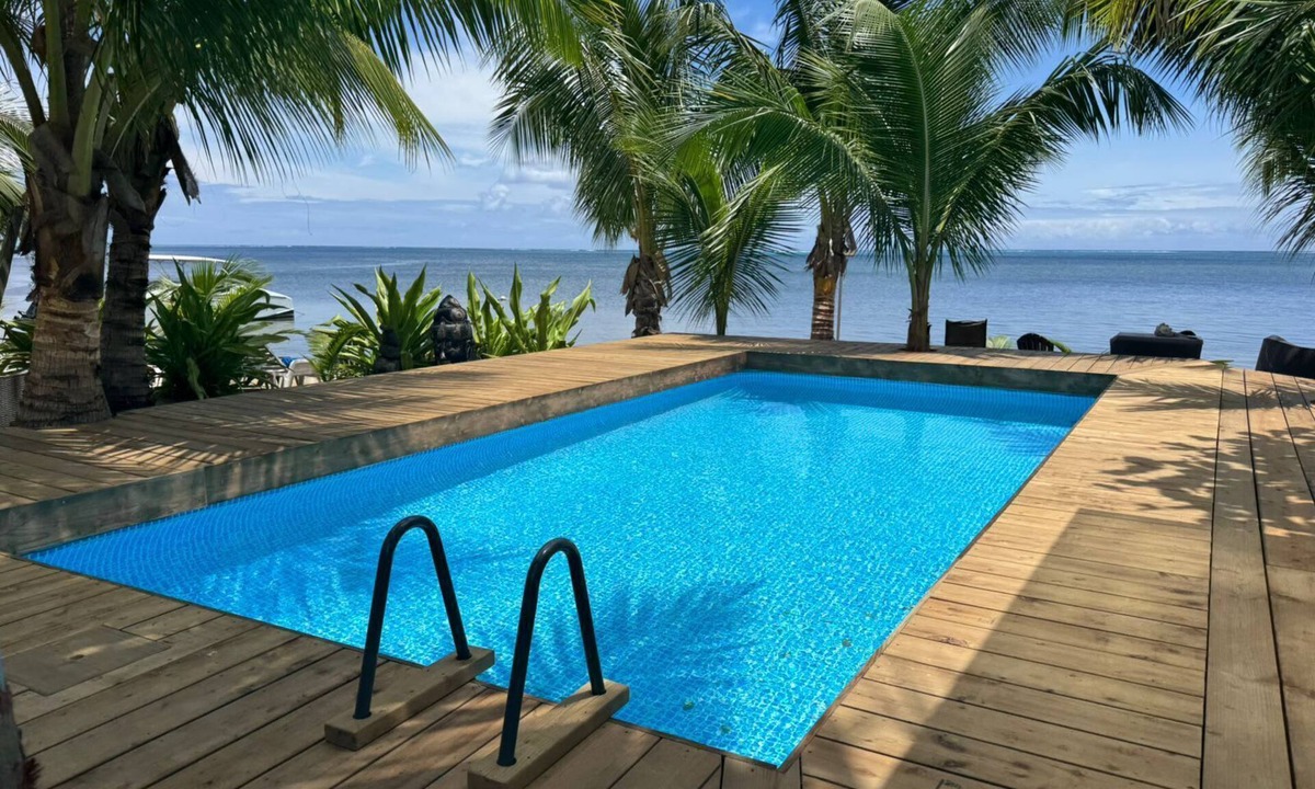 Moorea-Maiao Villa | Beachfront 4BR Home with pool in Moorea