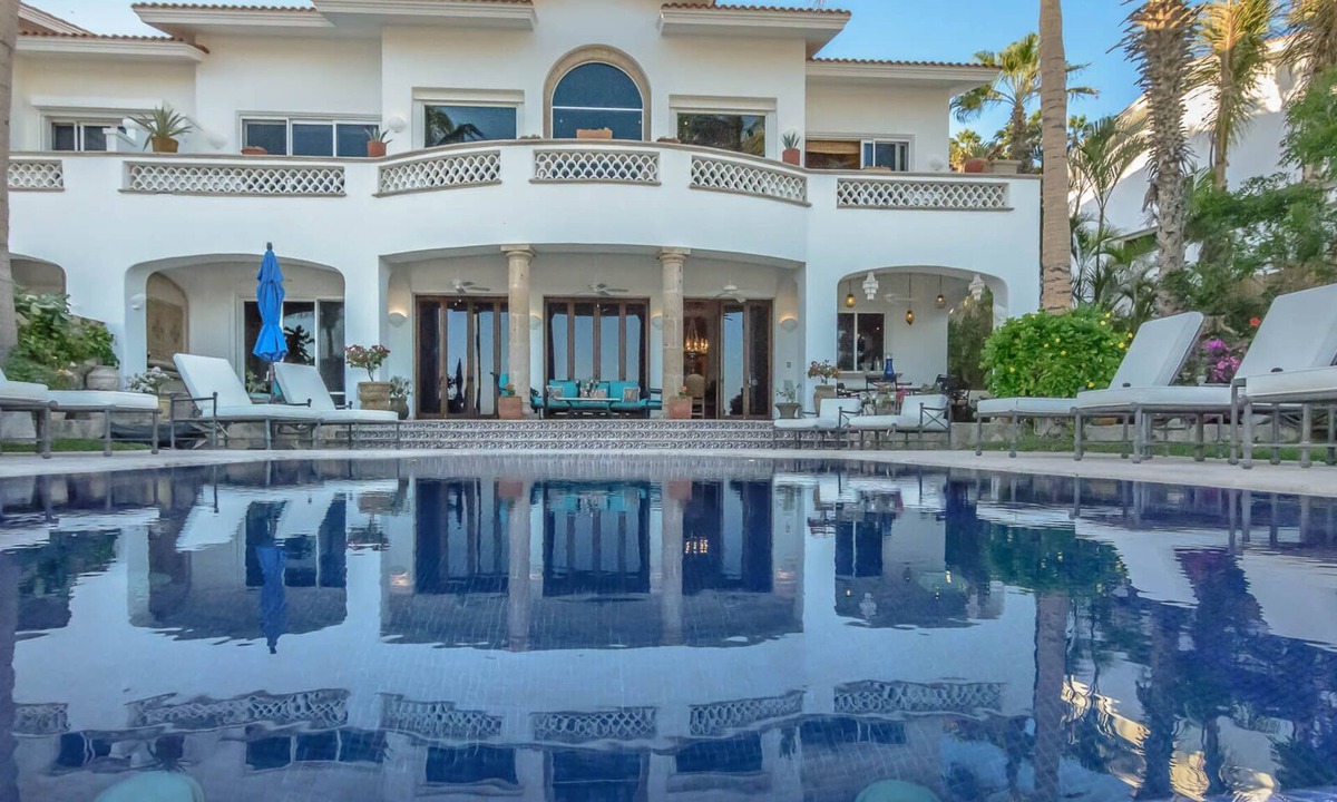Rancho Cerro Colorado Villa | Beachfront 5 BR Villas del Mar 461 fts. Private Pool, Hot Tub, WiFi + Much More!