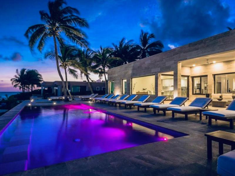 Playacar Fase I Villa | Beachfront All Inclusive Luxe Playacar Phase I - 7 BR.