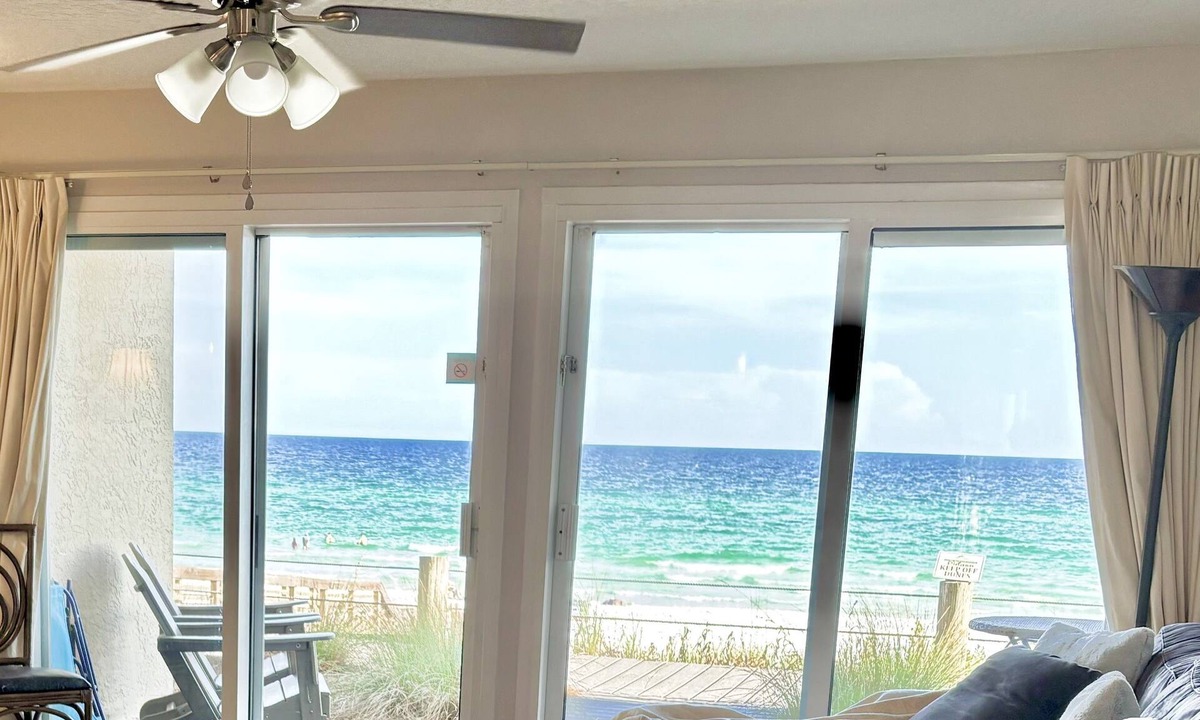 Crystal Beach Condo | BEACHFRONT,AMAZING SHORELINE GULF VIEW,1ST FLOOR WALKOUT,5 STEPS TO BEACH ACCESS