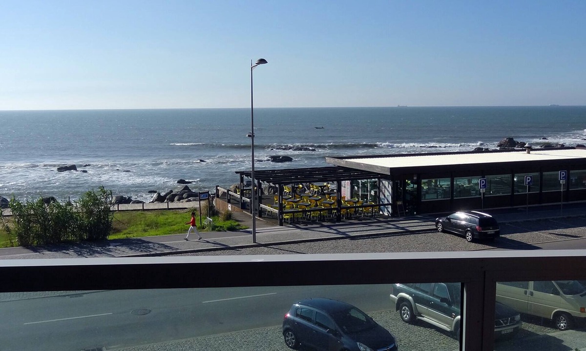 Canidelo Apartment | Beachfront apartment with spectacular sea views. (WILLOWERS)