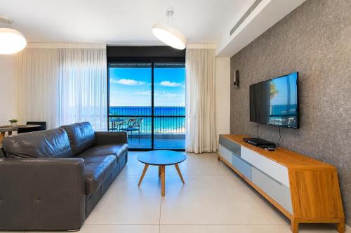 Haifa Apartment | Beachfront Bat Galim 1 BDR By Lime Luxe