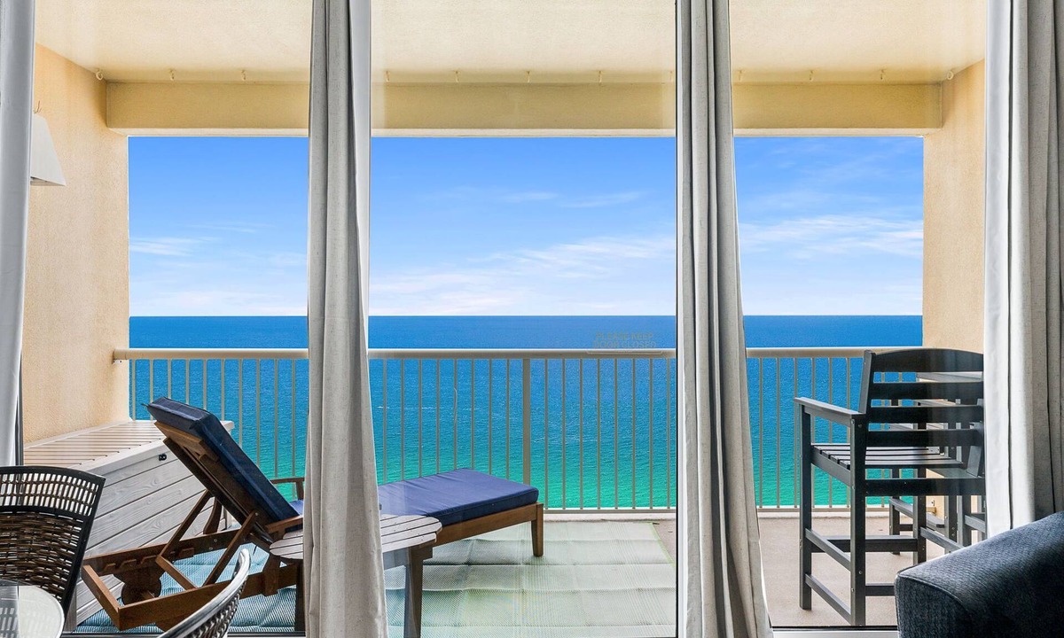Long Beach Resort | Beachfront Bliss: Your Perfect PCB Getaway!