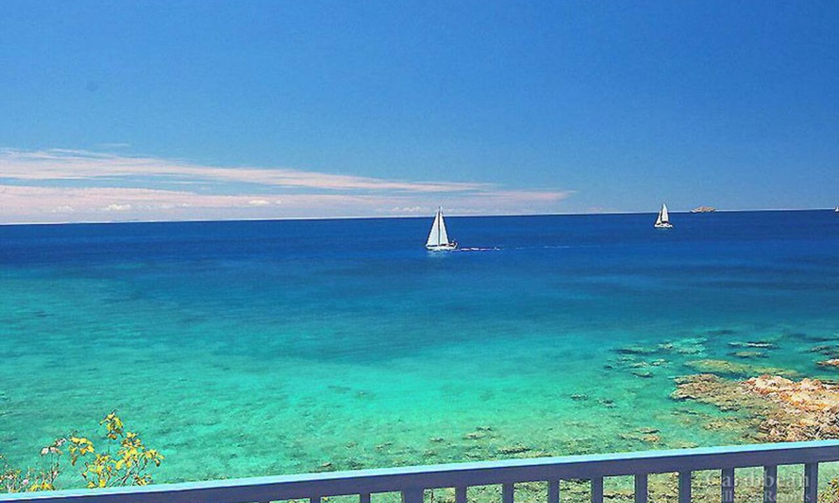 Estate Chocolate Hole and Great Cruz Bay Villa | Beachfront Bliss: Pool, Hot Tub, A/C, and the Relaxing Sounds of the Surf!
