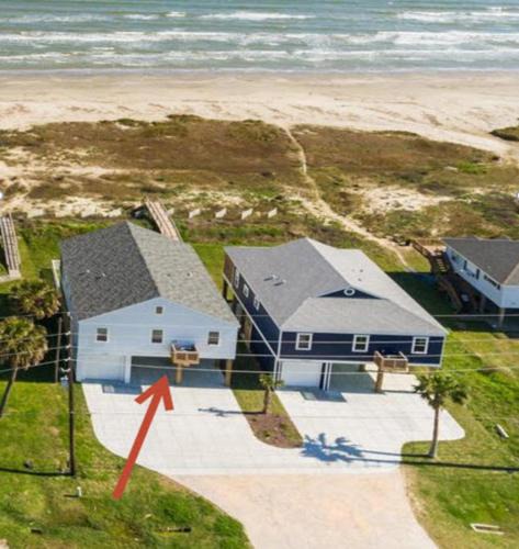 Galveston Villa | Beachfront Bliss