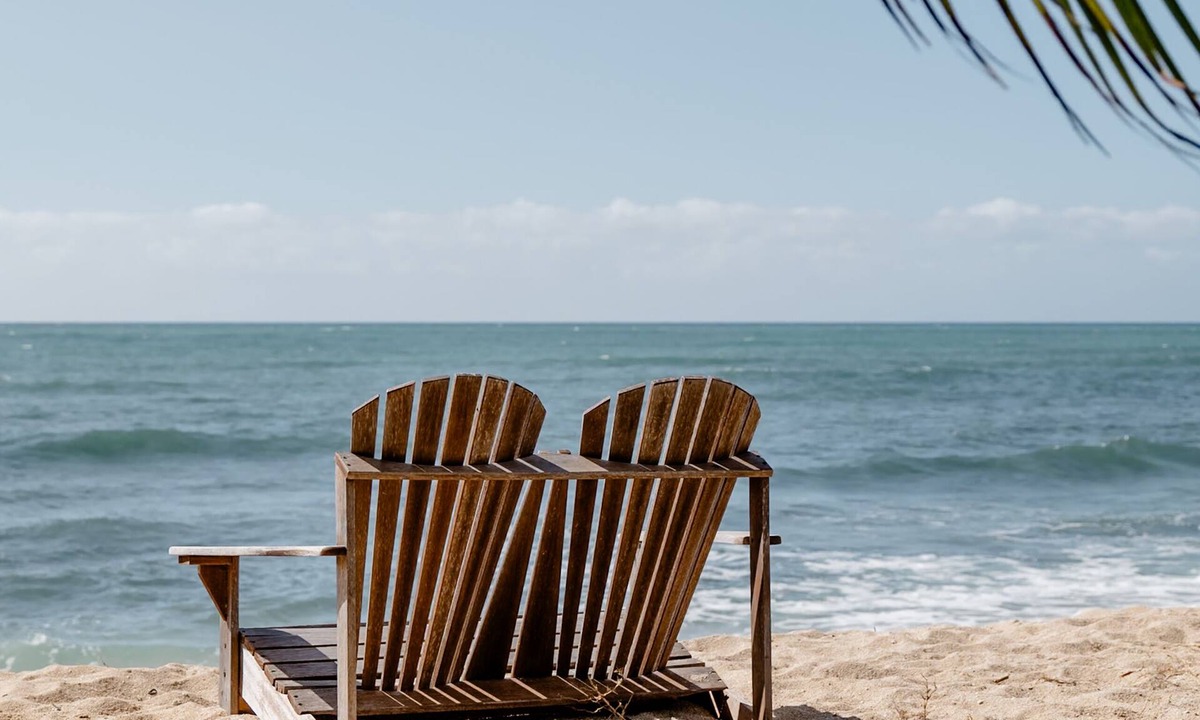Ewa House | Beachfront Bungalow with Gated Entry and Pet Friendly