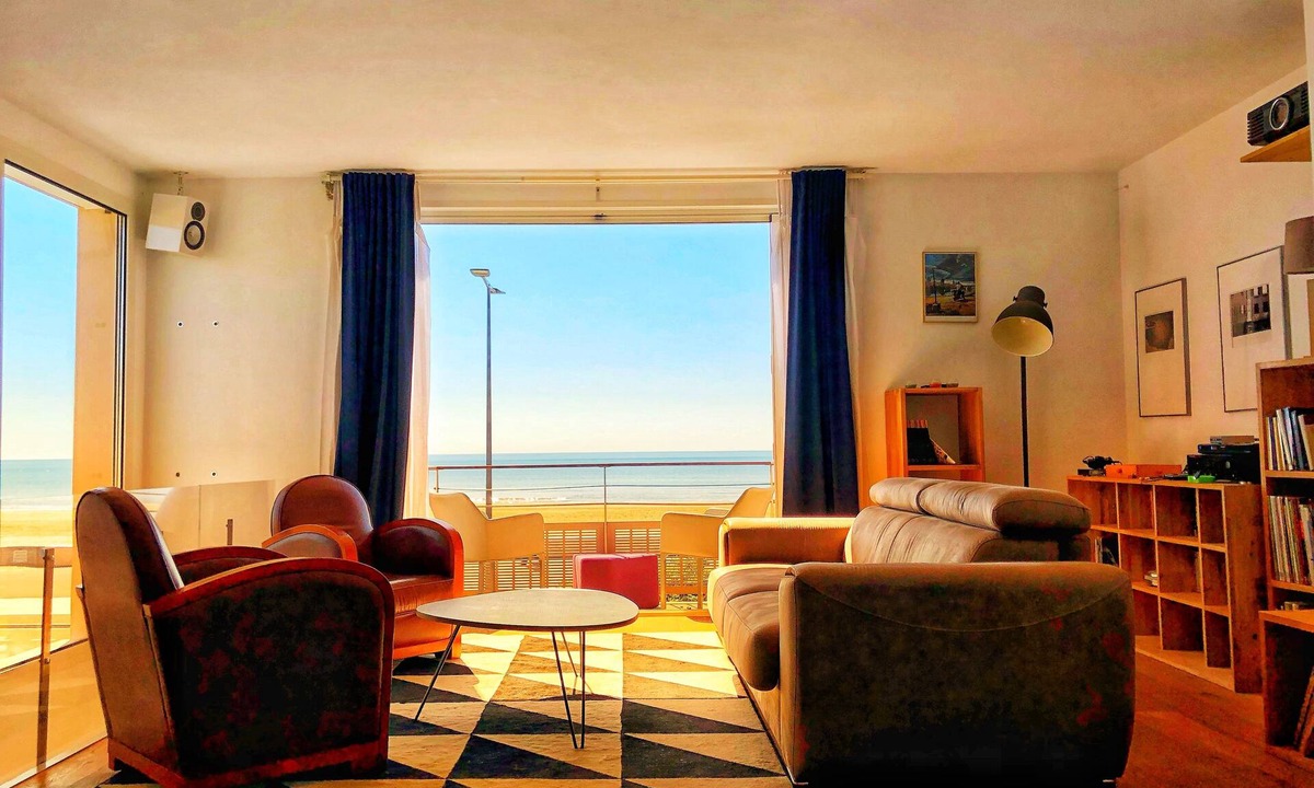 Narbonne-Plage Apartment | Beachfront cocooning vacation with terrace and amazing sea view