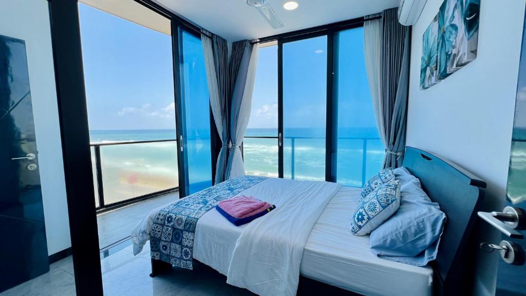 Bambalapitiya Apartment | Beachfront Colombo 03 Bed Apartment