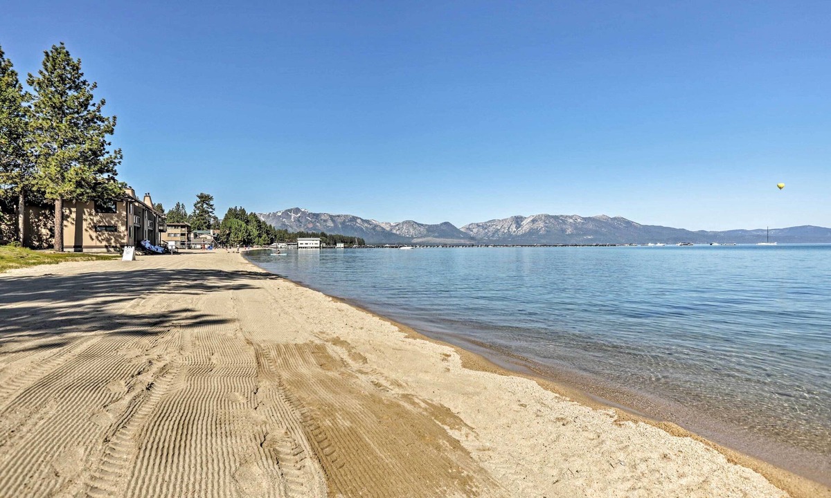 Rancho Bijou House | Beachfront Community Townhome: 1 Mi to Ski