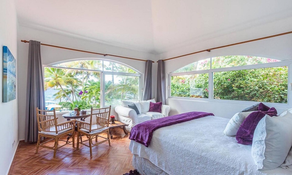 Sosua Villa | Beachfront complex w/sea views on a quiet sandy beach