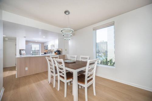 Northeast Virginia Beach House | Beachfront Condo Pool Surfing Fishing