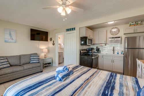 Redington Shores House | Beachfront Condo: Redington Shores Retreat!