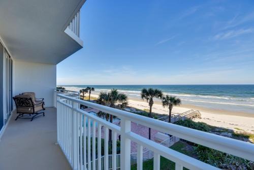 Ponce Inlet House | Beachfront Condo w/Pool Access in Ponce Inlet