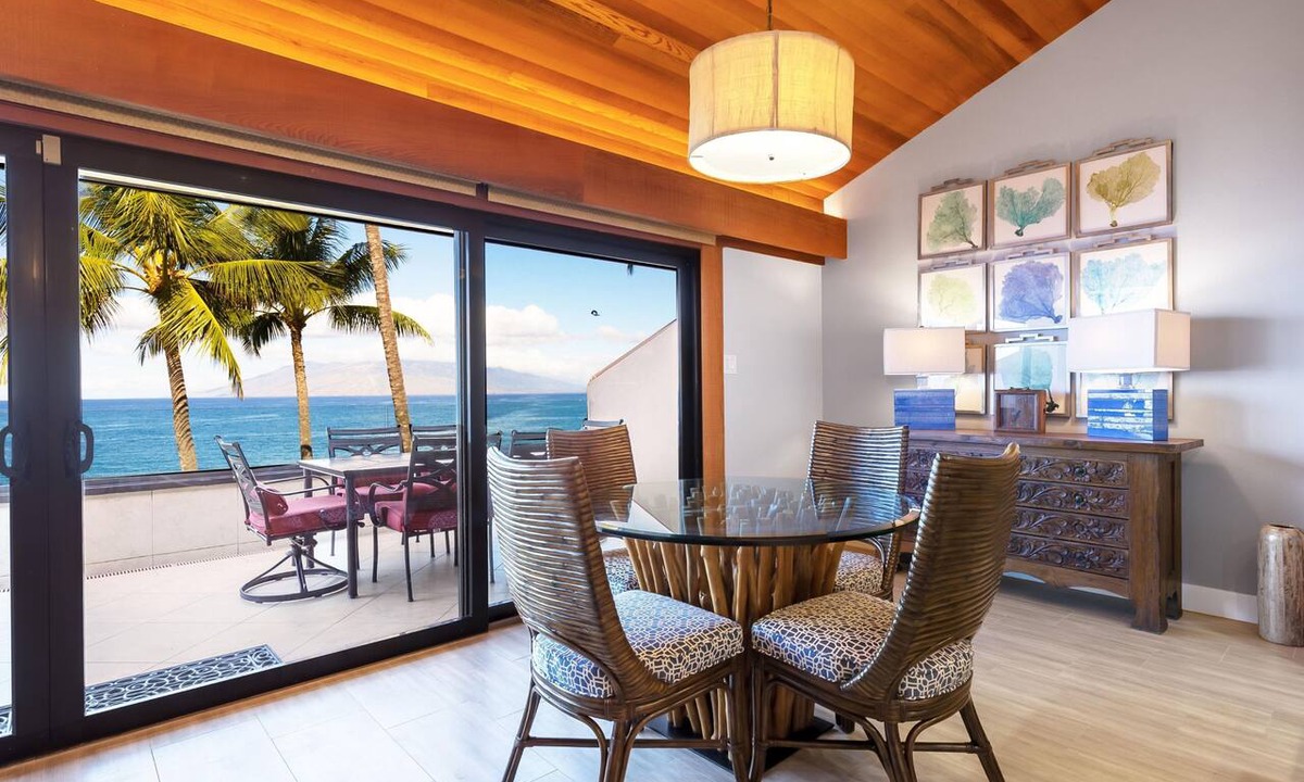 Wailea Condo | Beachfront Condo with Postcard Views - Makena Surf F306