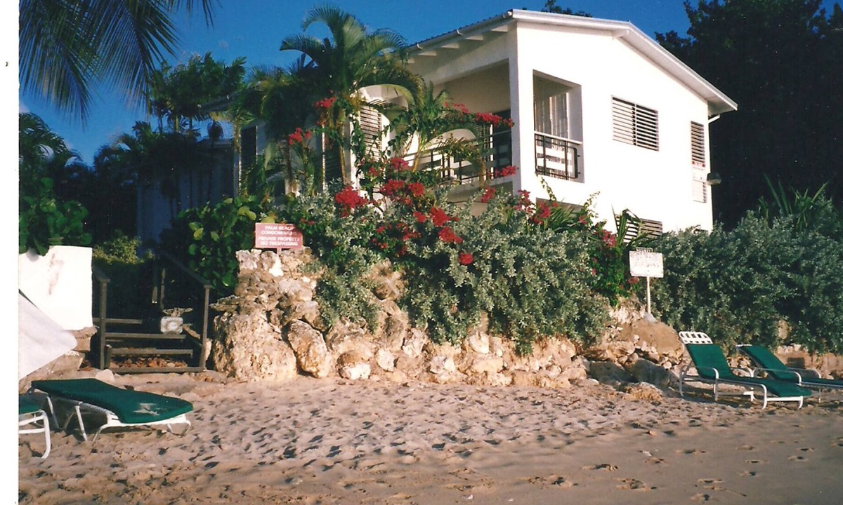 Lascelles Condo | Beachfront Condo with Spectacular view beach, ocean & sunsets