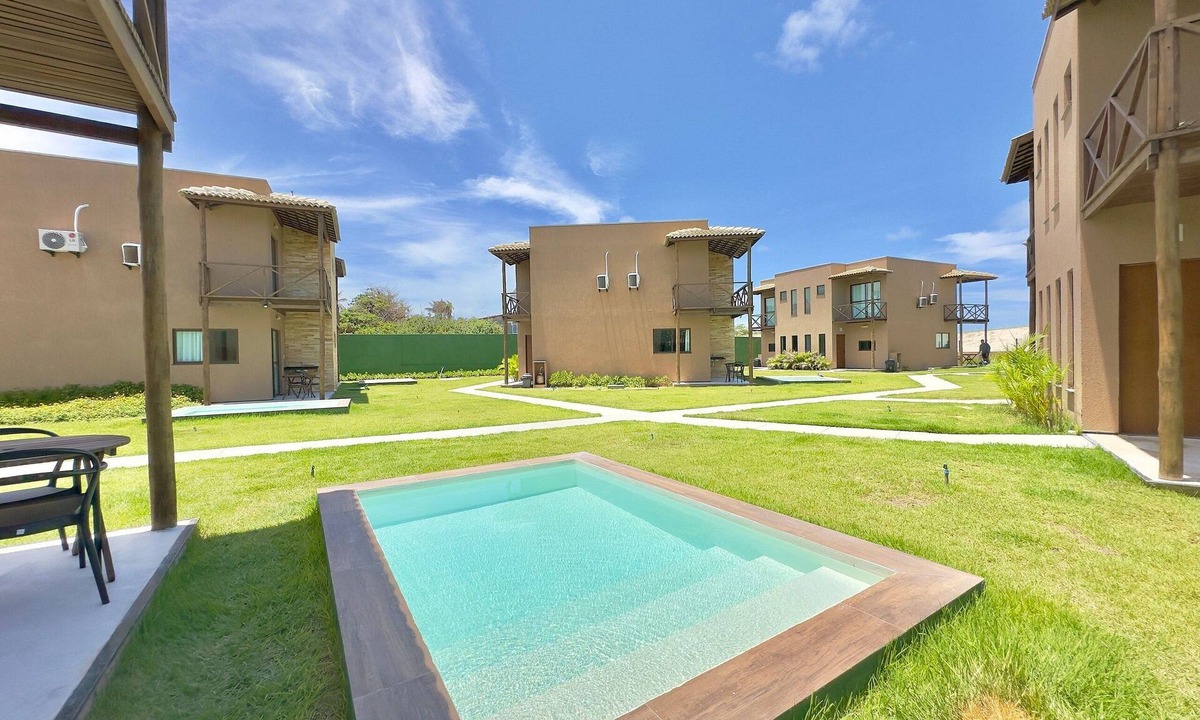 Barro Preto Condo | Beachfront Duplex B por Be My Guest
