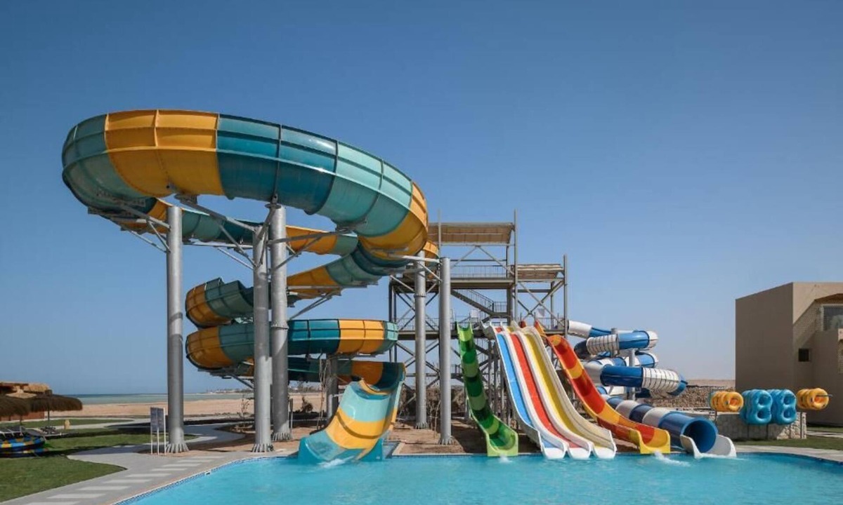 Hurghada Resort | Beachfront Escape with 250m Shoreline, Coral Reef Snorkeling, Spa & 5 Pools