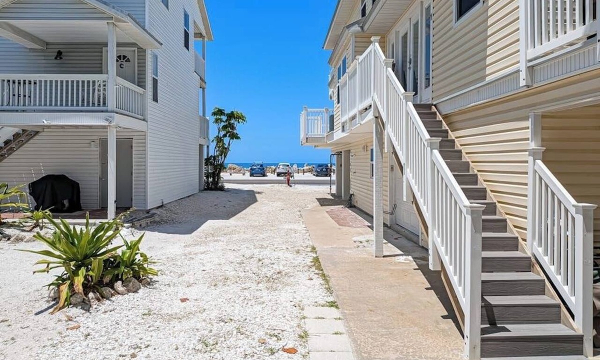 Bradenton Beach Condo | Beachfront Escape on Gulf Drive – Steps to the Sand & Bridge Street