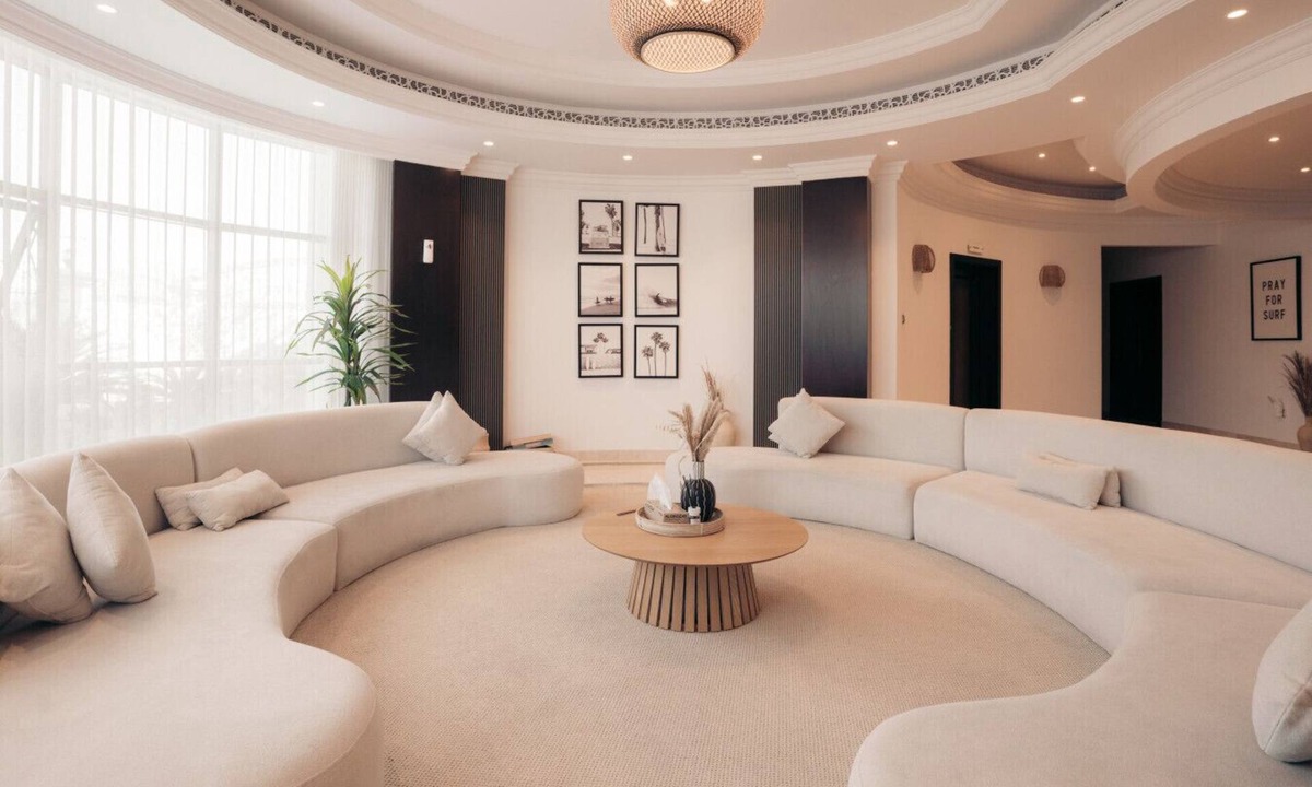 Jumeira 3 Bed & Breakfast | Beachfront Escape at Sunset Beach - Pipeline Suite