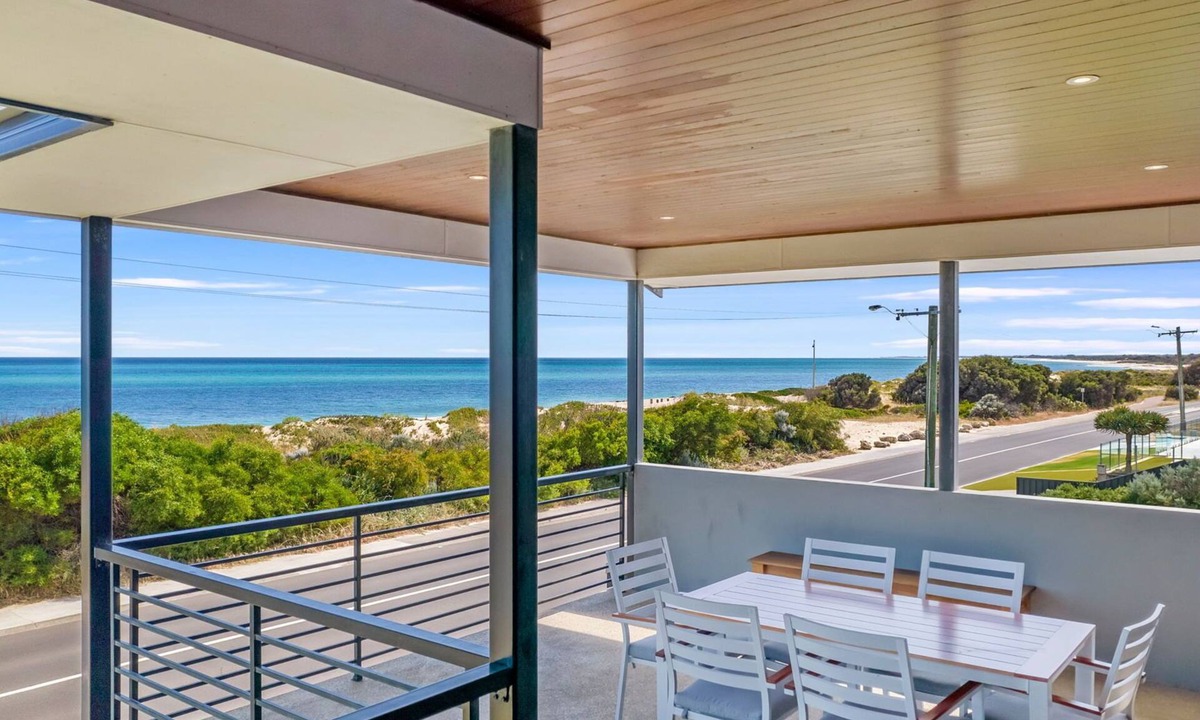 Wonnerup House | Beachfront Escape Busselton