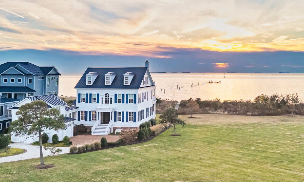 Cape Charles House | Beachfront Estate with Multi-Level Decks, Bay Creek
