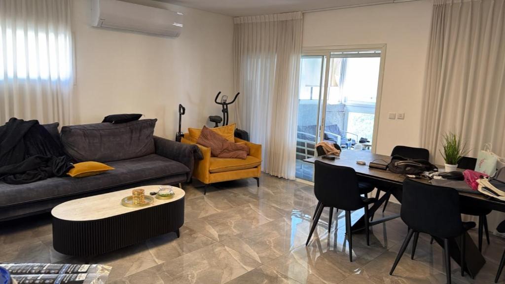 Ashdod Apartment | Beachfront Haven - Perfect for Groups