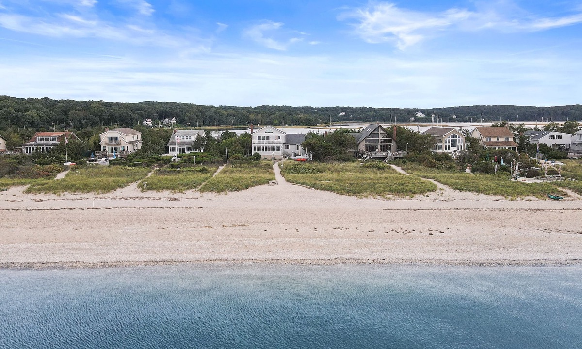 Mount Sinai House | Beachfront Home-Fully Furnished. PRIVATE Beach Rights on L.I. Sound.