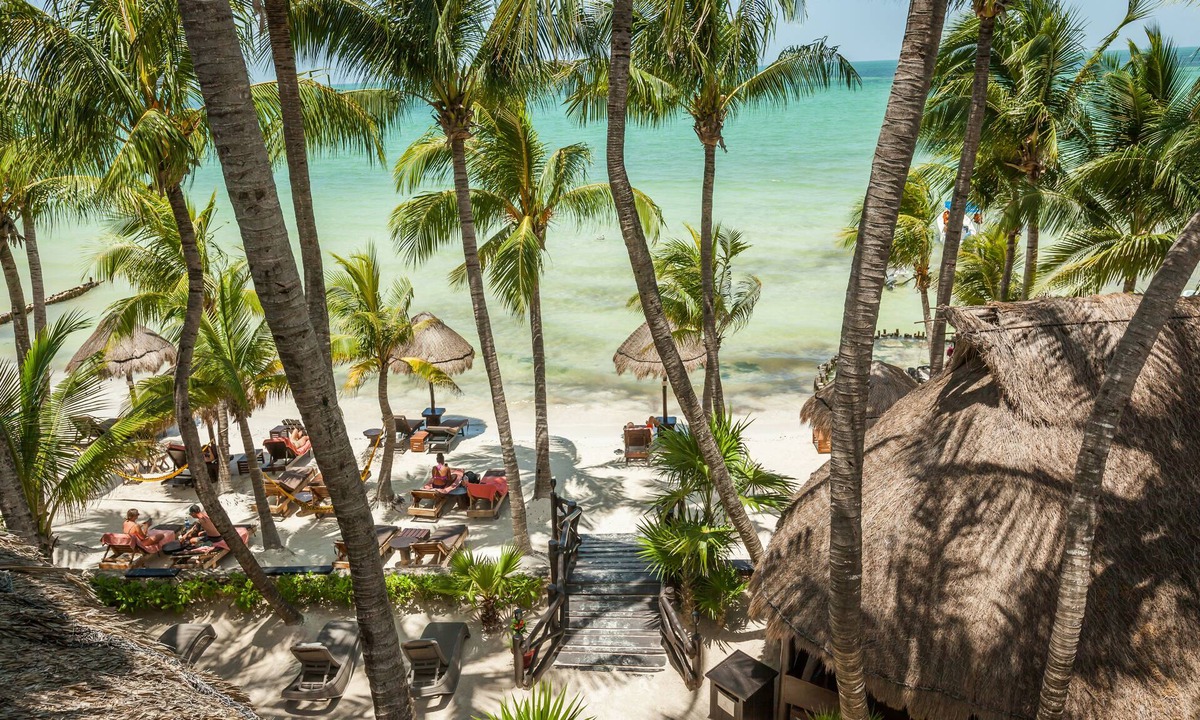 Isla Holbox Hotel | Beachfront Hotel La Palapa - Adults Only
