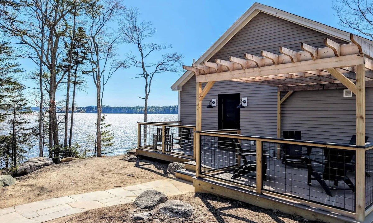 Ellsworth House | Beachfront House w/Fire Pits & Private Access