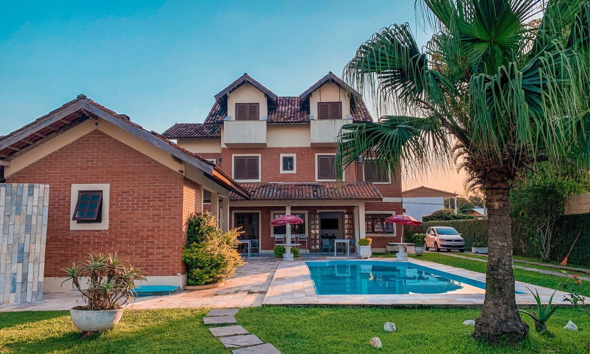Indaia House | Beachfront house with pool for up to 20 people.