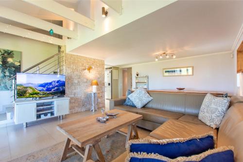 Langebaan House | Beachfront, lagoon view, BBQ overlooking lagoon